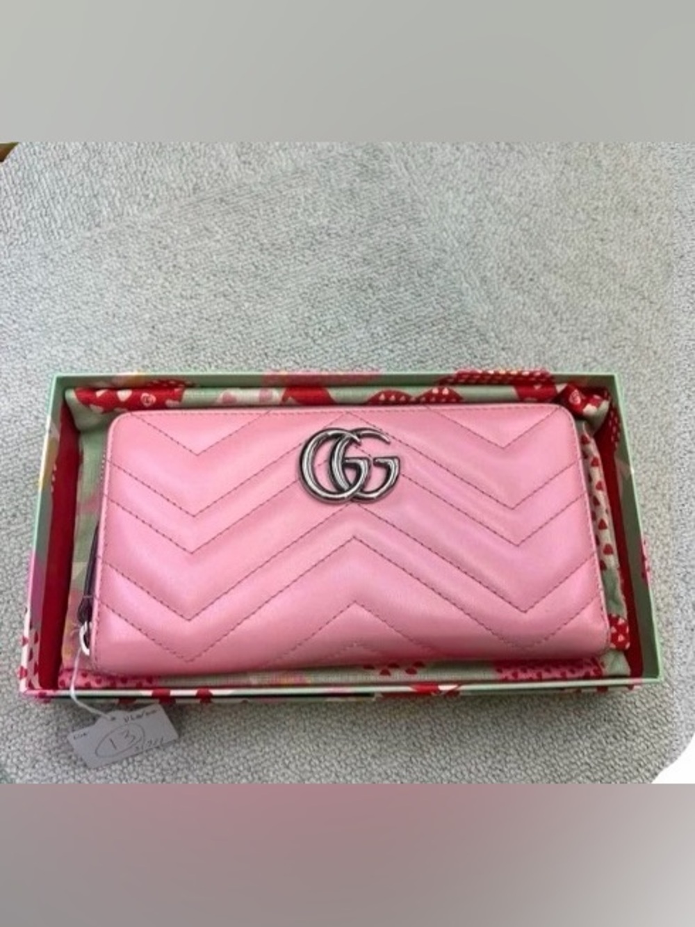 Gucci GG Long Zippy Wallet - Picture 12 of 12